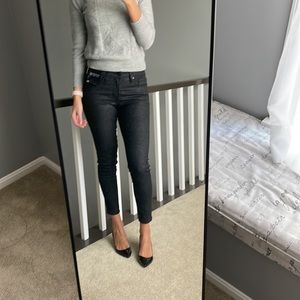 NWT jeans by banana republic. Mid rise, skinny, ankle in a very nice fabric